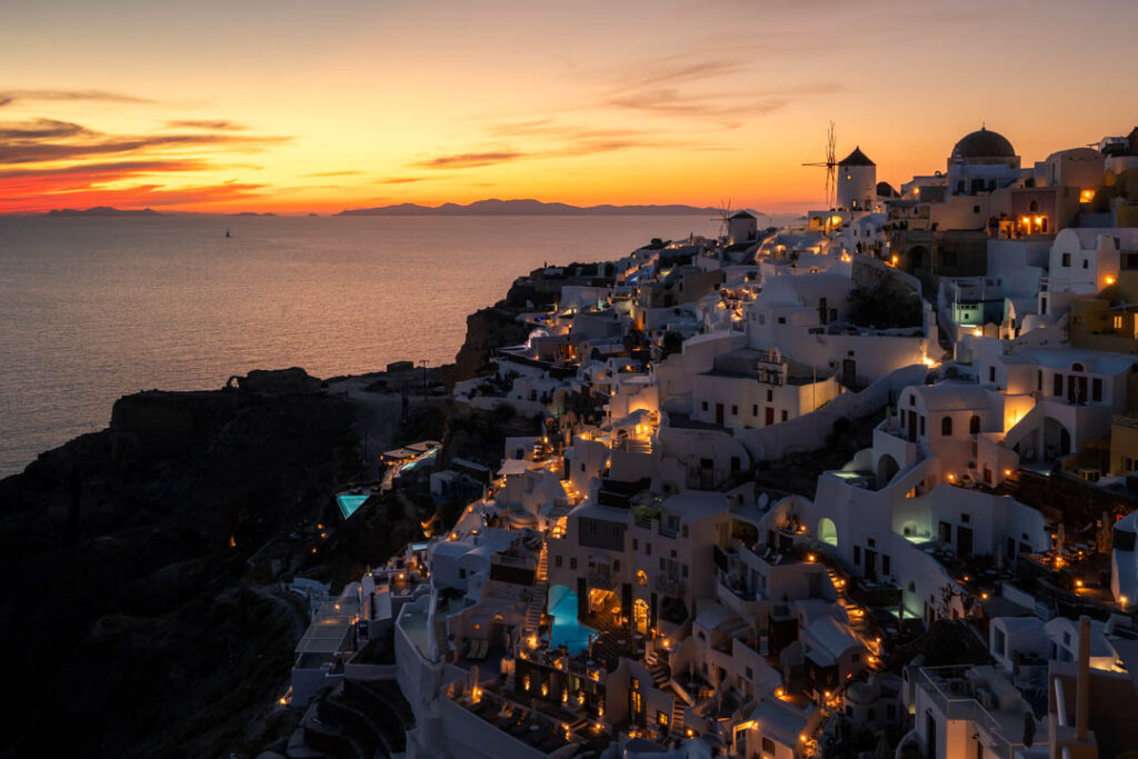 Santorini Oia nach Lightroom Glow Effekt – kostenloses Adobe Lightroom Preset